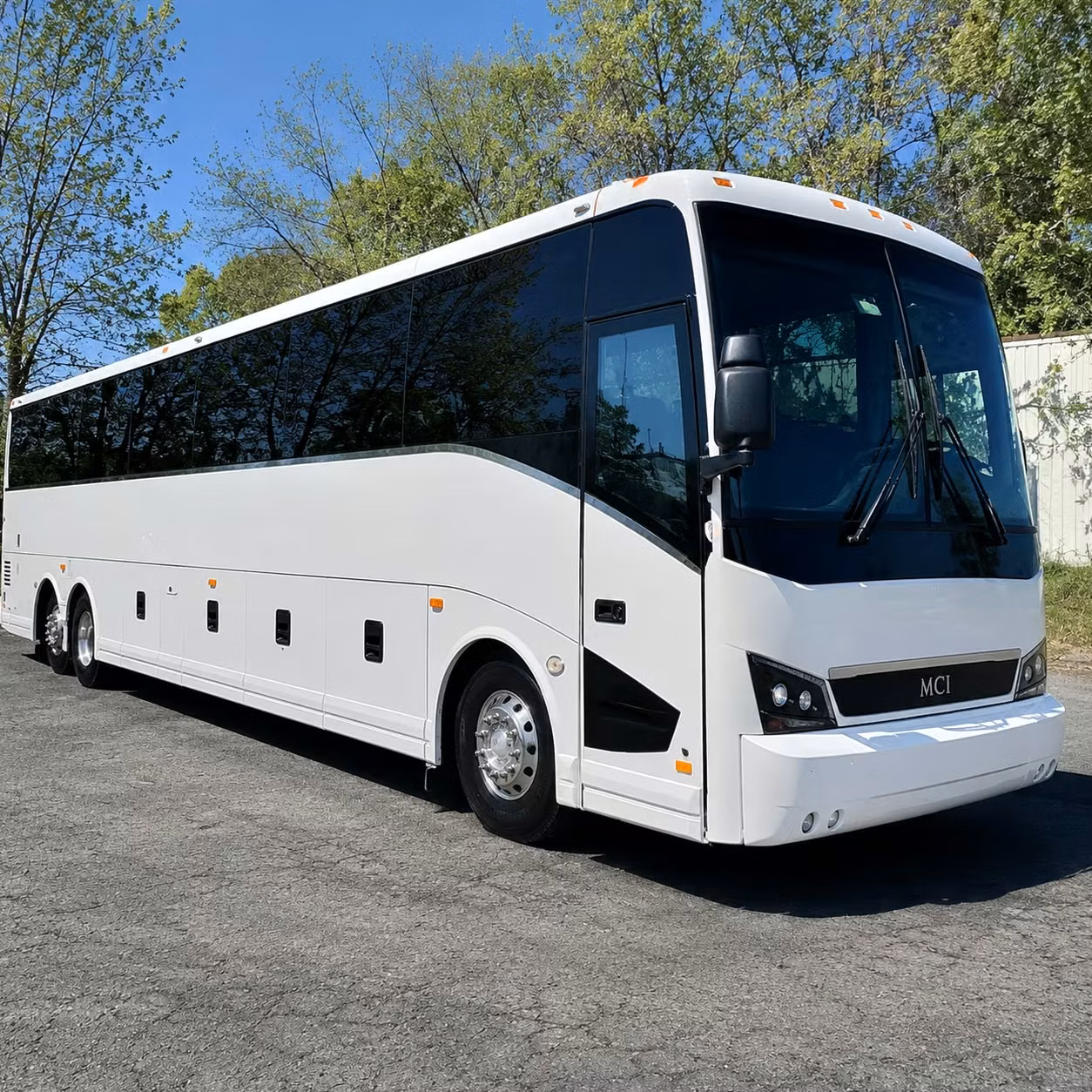 airport transfers and long distance travel for utica church groups