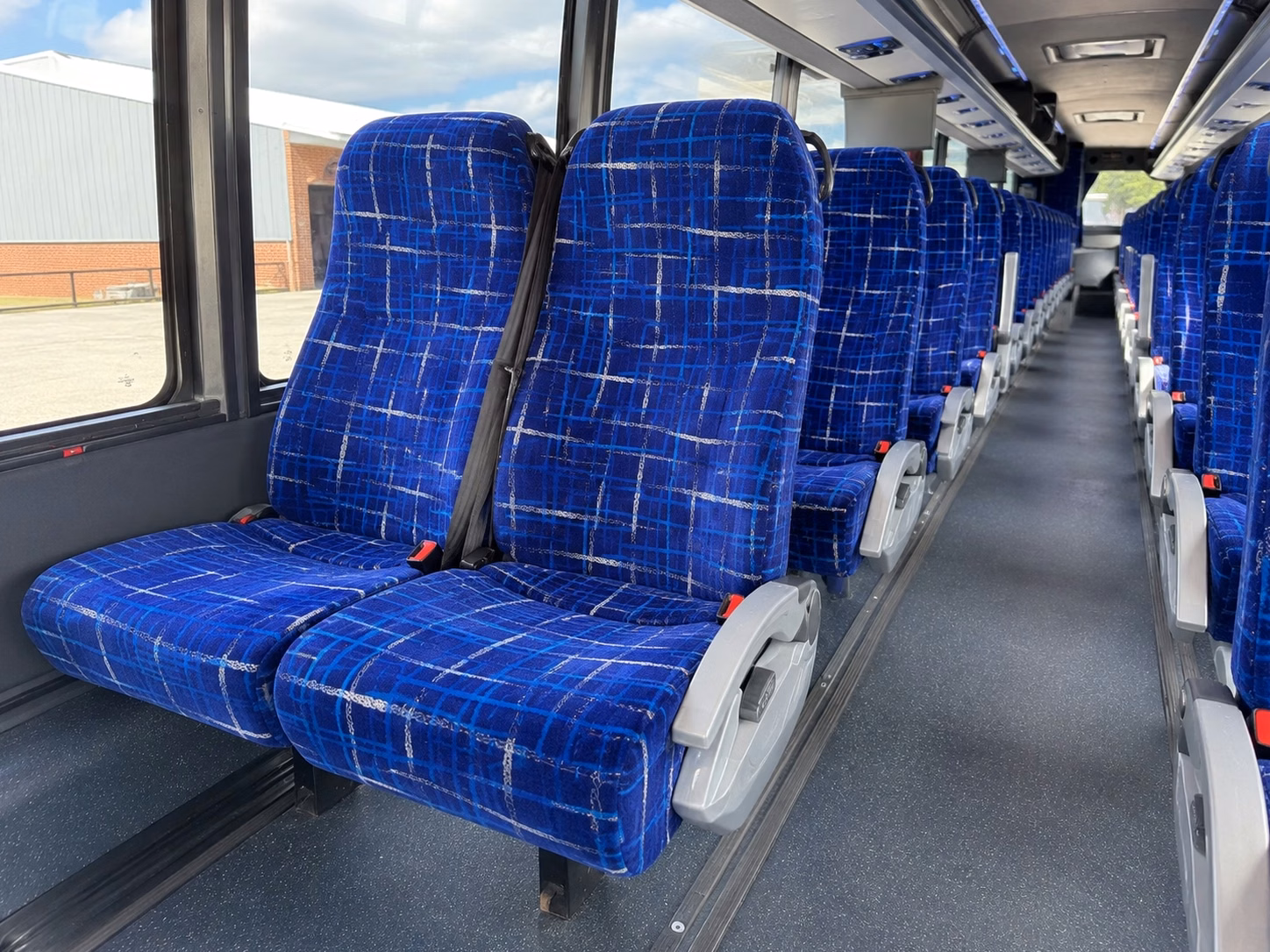 charter buses for utica comets games at adirondack bank center
