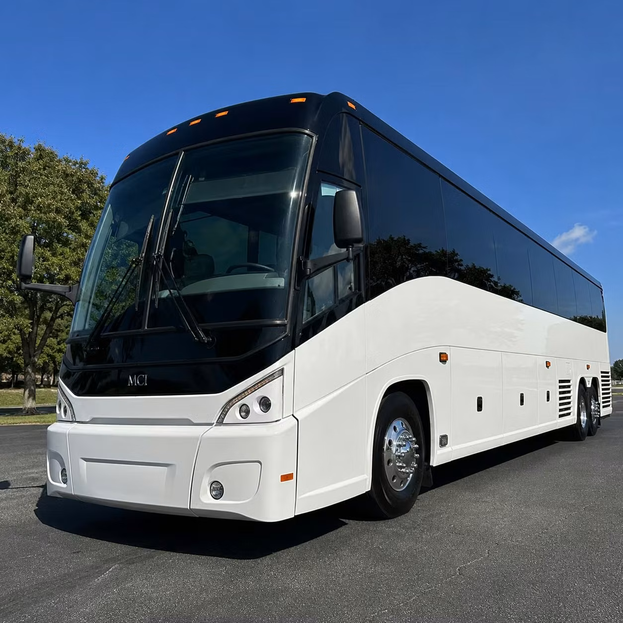 multi day charter bus rentals for utica groups traveling across the northeast