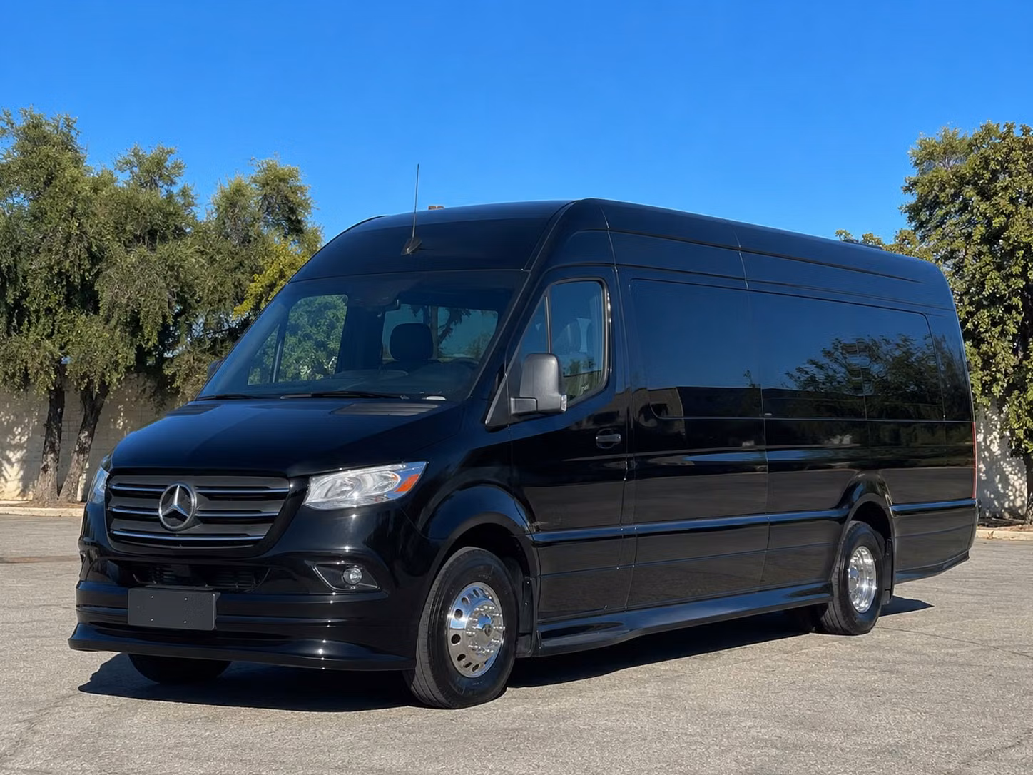 transportation serving utica and nearby cities